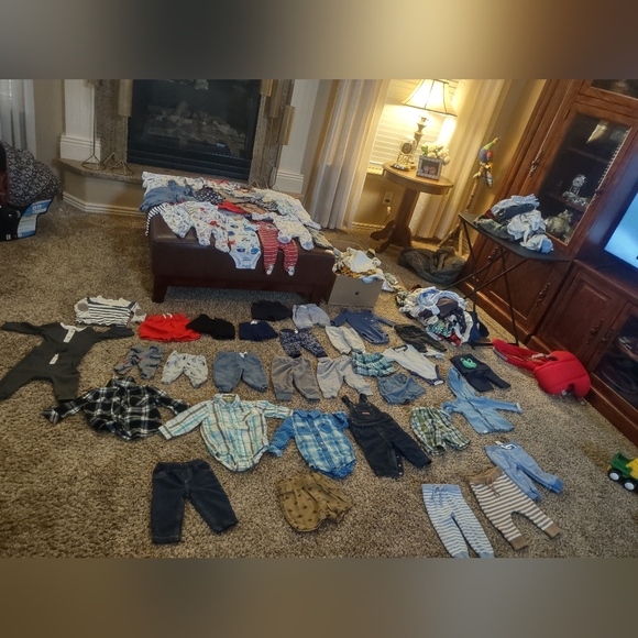 Big bundle of baby boy clothes euc - Picture 16 of 16